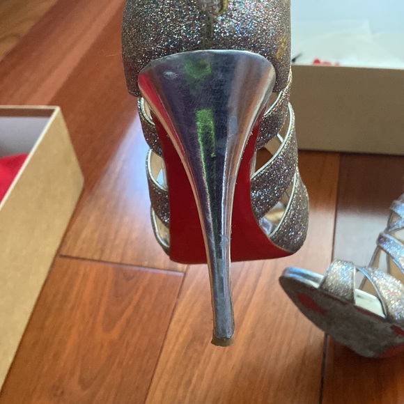 high heels - Picture 5 of 8